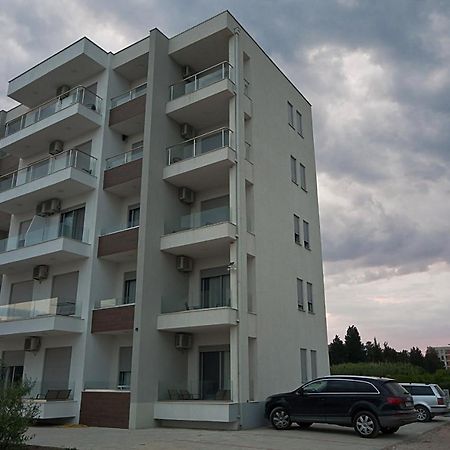 Apartments Jasmina 울친 외부 사진