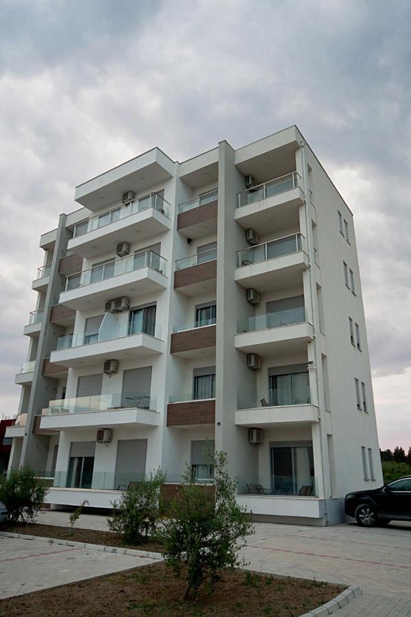 Apartments Jasmina 울친 외부 사진