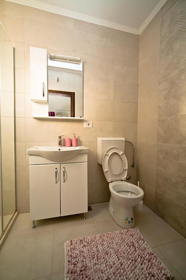 Apartments Jasmina 울친 외부 사진